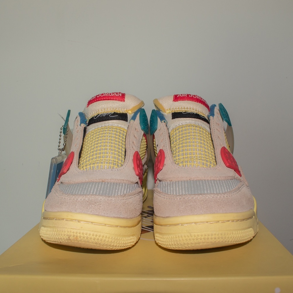Size 5.5 - Jordan 4 Retro x Union LA Guava Ice 2020 - Picture 5 of 11